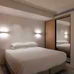 City Living At It\'S Finest On Clarence