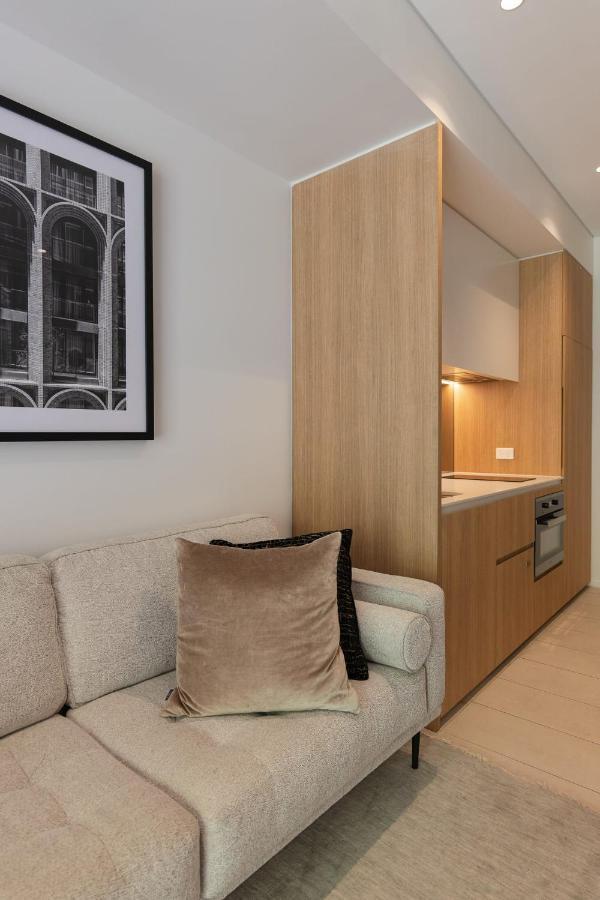 Living At It's Finest On Clarence * Sydney